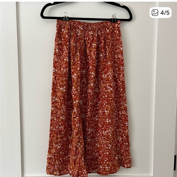 Old Navy Floral Midi Skirt - Picture 4 of 5